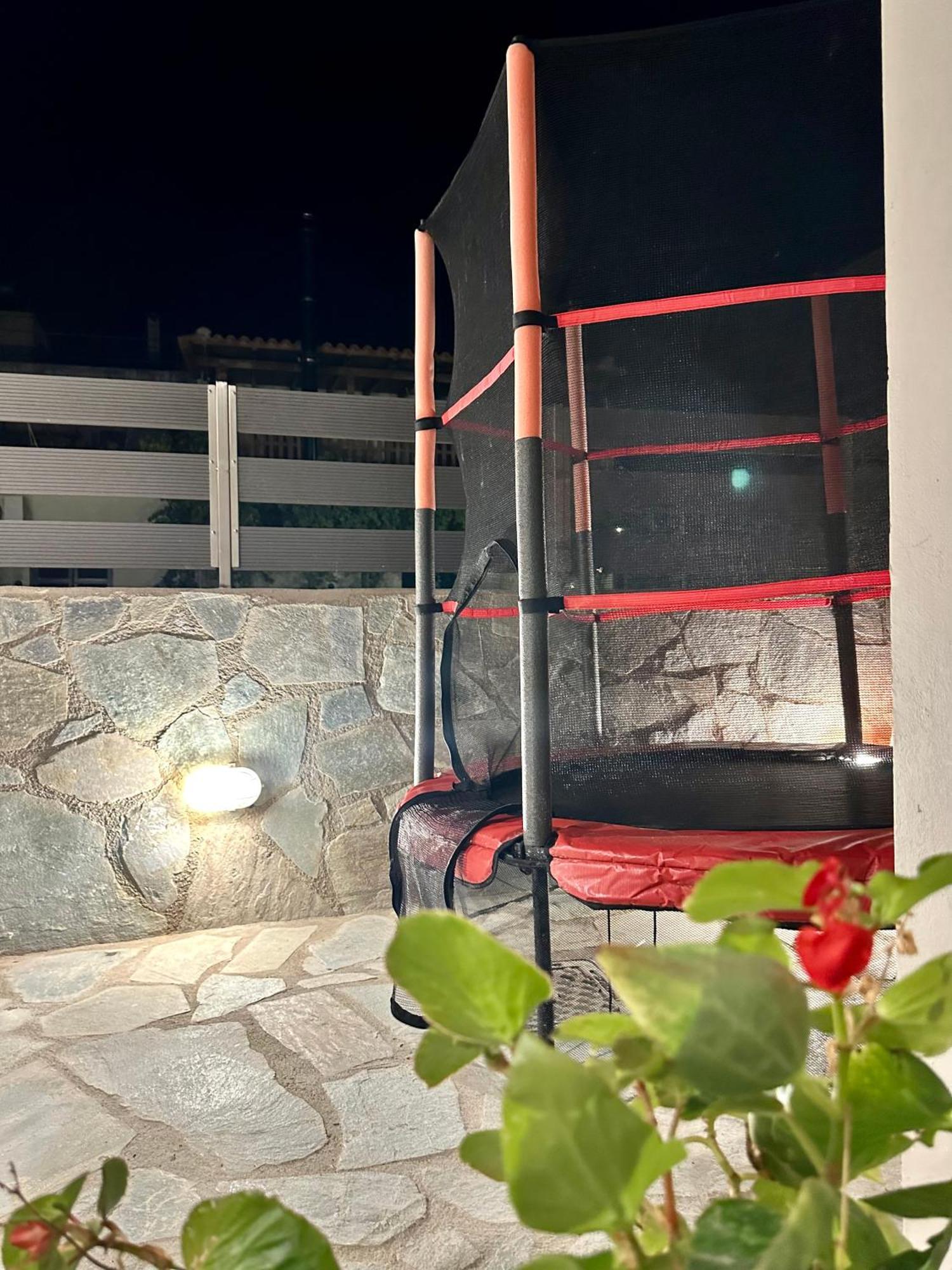 カラマタRed Harmony By The Sea Pool And Balconyアパートメント エクステリア 写真